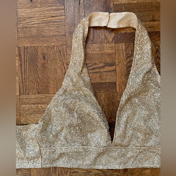 NWT Gold sequin plunge halter top - Picture 4 of 5